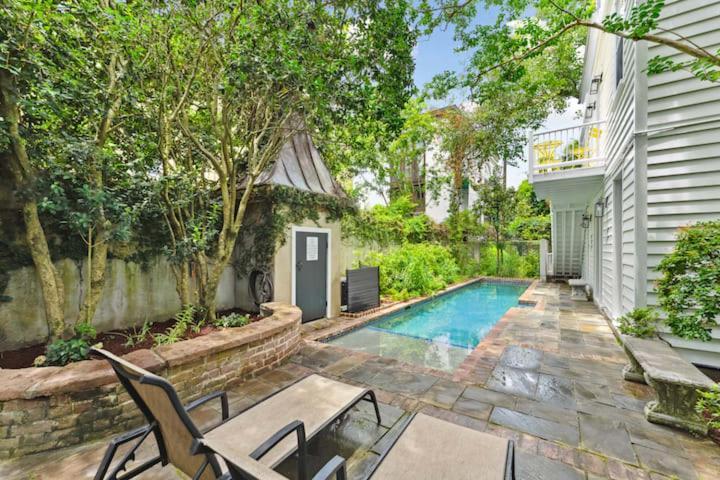 Serene Cottage With Beautiful Garden And Heated Pool Чарлстън Екстериор снимка