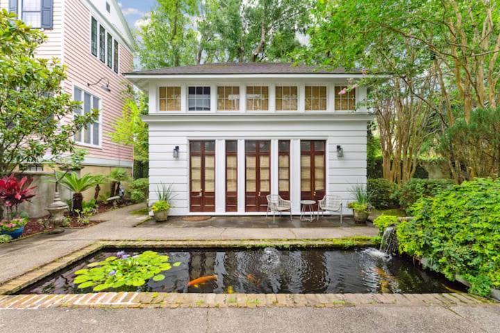 Serene Cottage With Beautiful Garden And Heated Pool Чарлстън Екстериор снимка